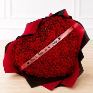 #220 Bouquet gigante de rosas y cinta con mensaje personalizado