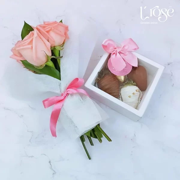 #488 Caja 4 fresas con chocolate y bouquet de 4 rosas - Imagen 5