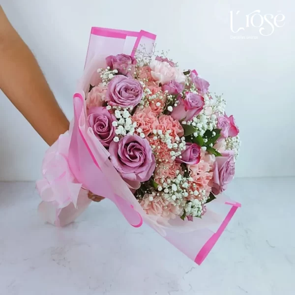 #273 Bouquet de rosas y claveles