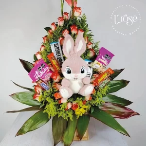 #25 Arreglo floral con rosas, chocolates y peluche