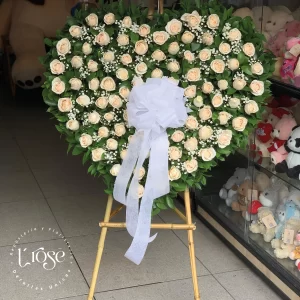 #294 Arreglo grande en forma de corazón