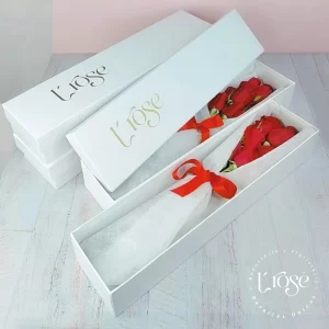 #30 Caja con 12 rosas