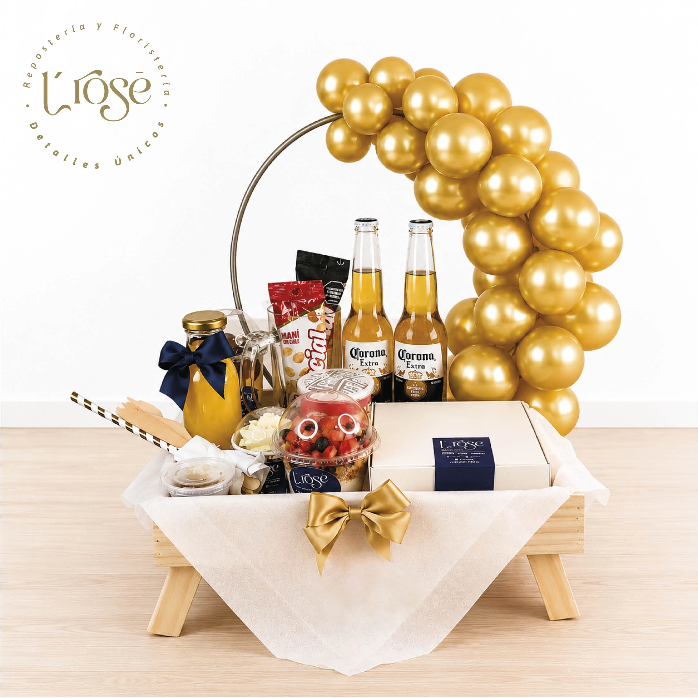 #255 Desayuno con semi arco de globos