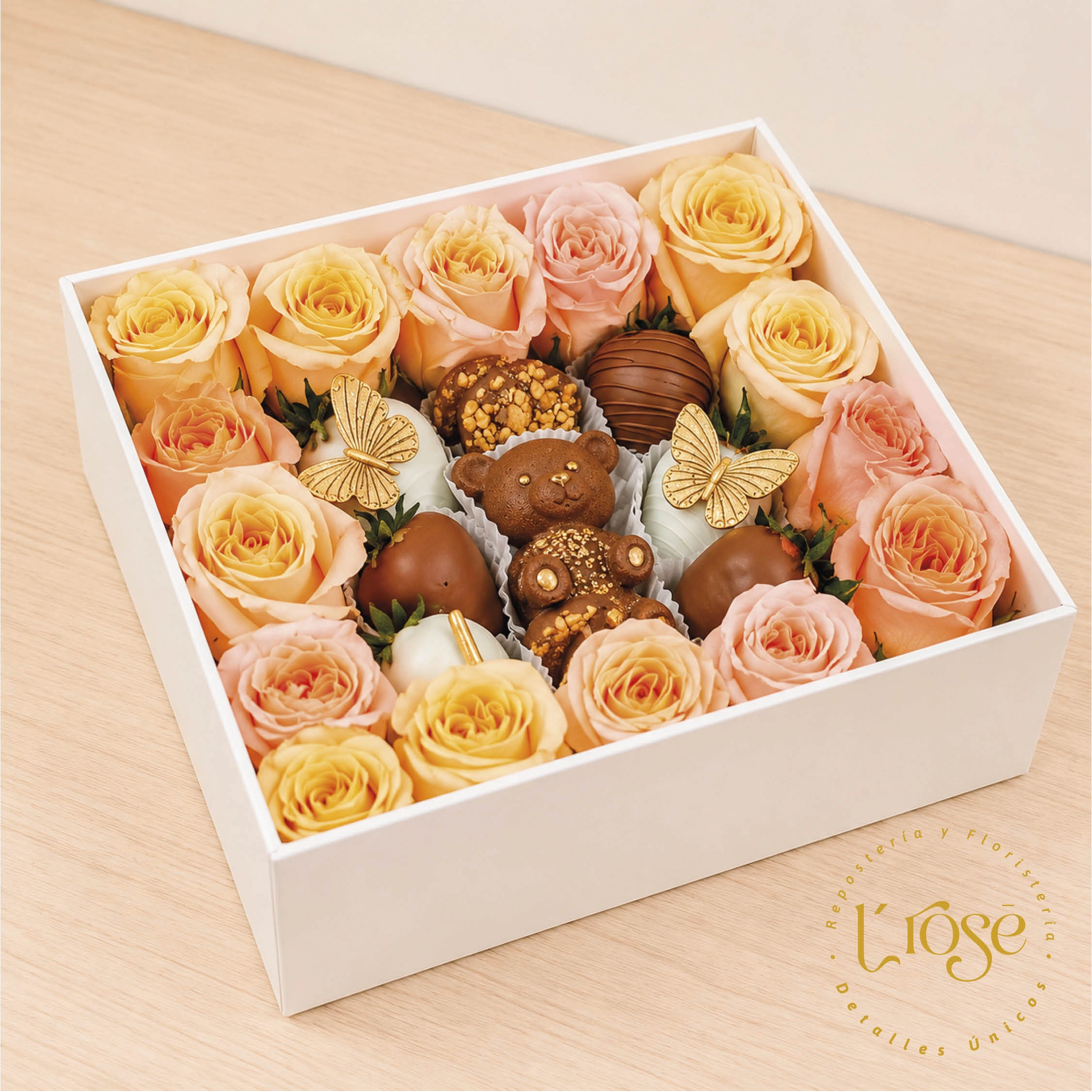 #213 Caja rosas con oso de chocolate y fresas con chocolate - Imagen 3