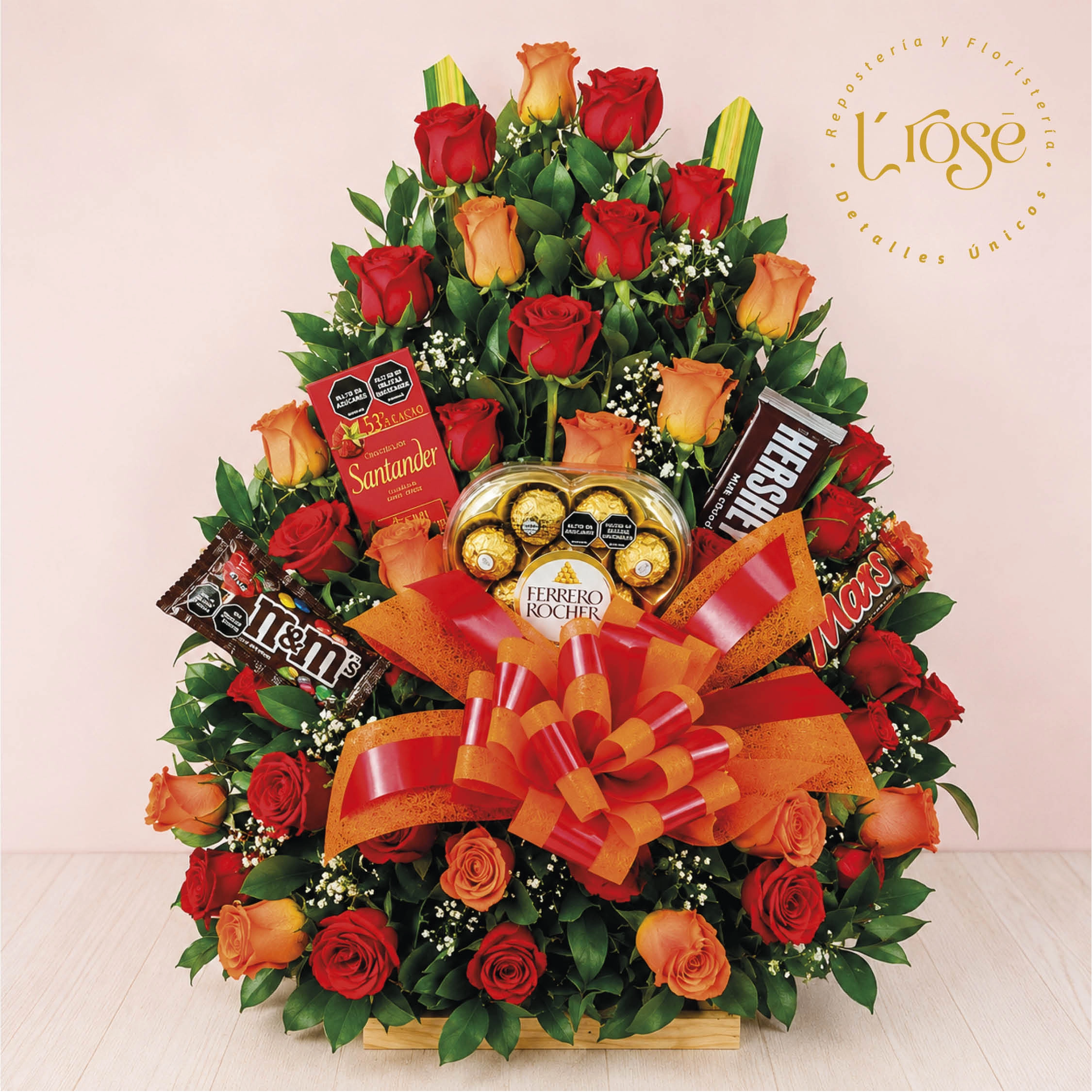 #263 Arreglo de rosas y chocolates