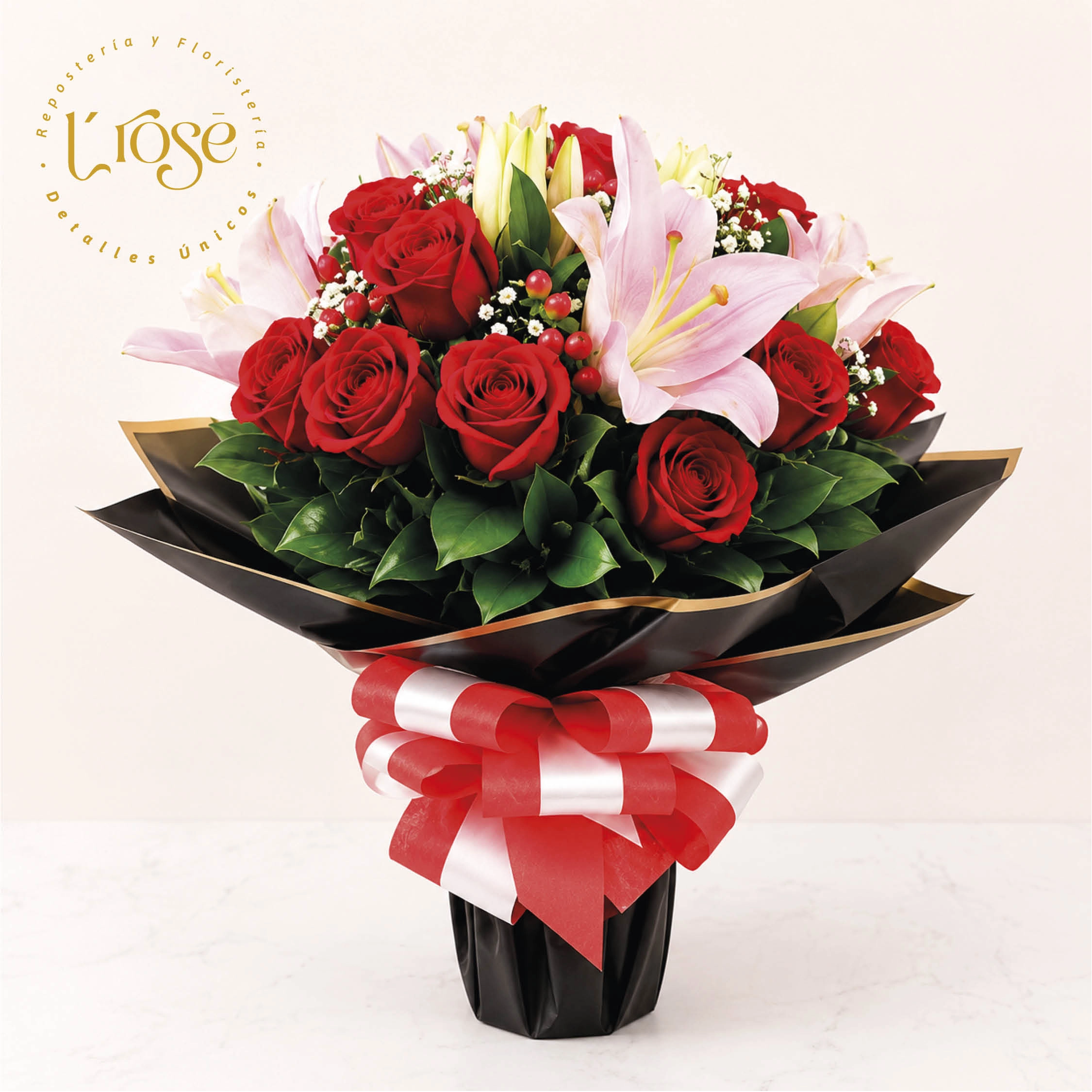 #317 Bouquet de flores con botella de vino - Imagen 2