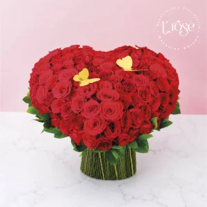#379 Bouquet de rosas y mariposas