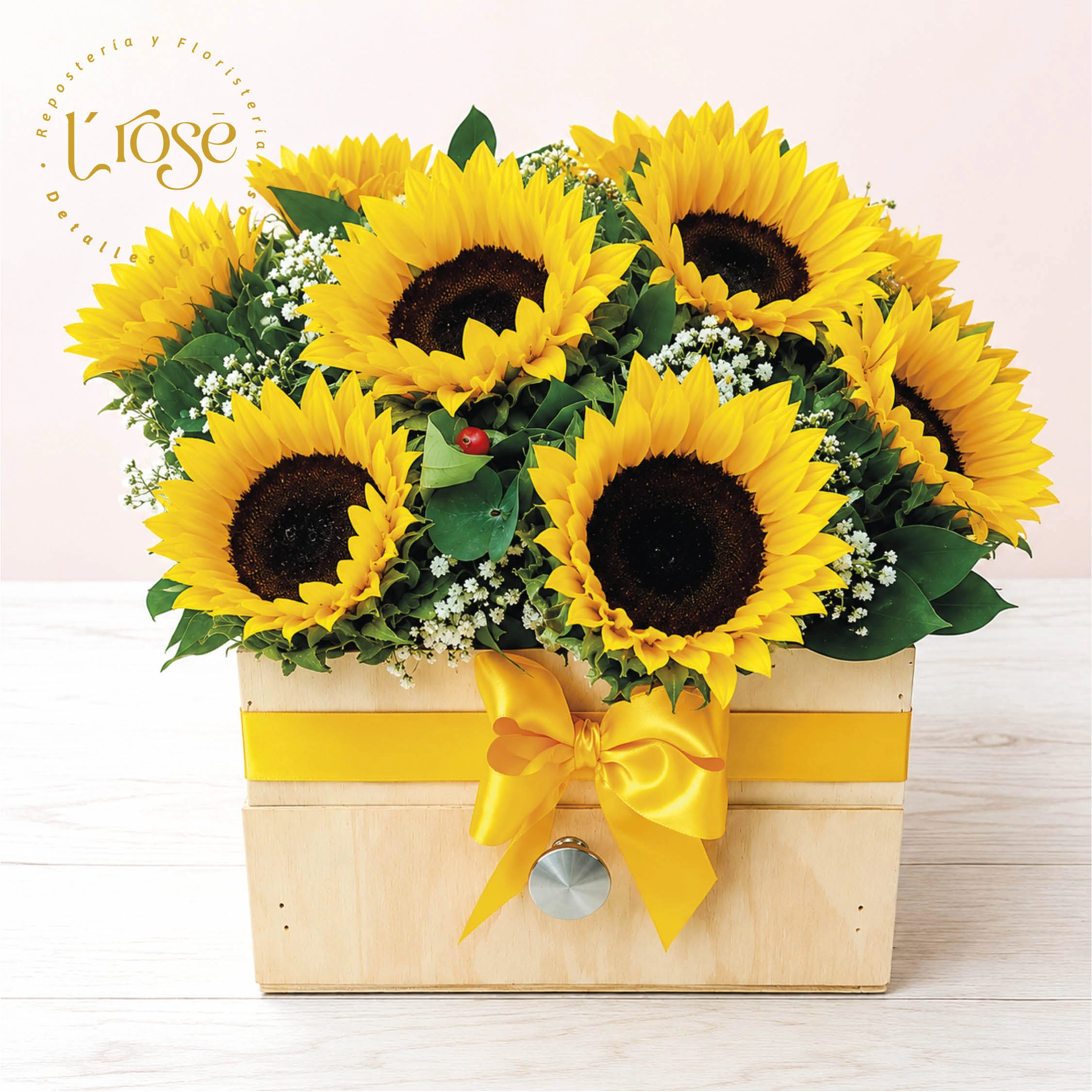 #389 Cajón con girasoles y chocolates - Imagen 2
