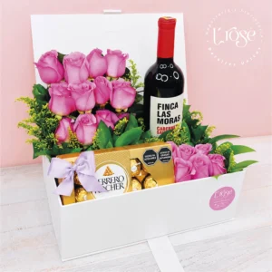 #399 Caja libro con rosas, licor y chocolates