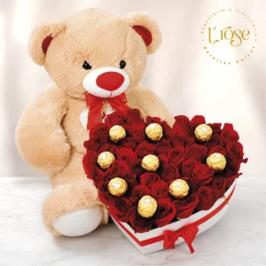 #421 Caja corazón con rosas, chocolates y peluche