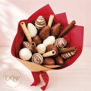 #38 Bouquet de fresas con choclate y barquillos