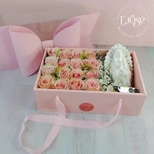 #523 Caja con rosas, virgen y chocolates