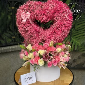 #555 Caja cilindro con flores y corazón en yisofilia
