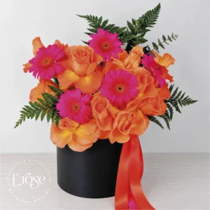 #586 Caja cilindro con Rosas & Gerberas