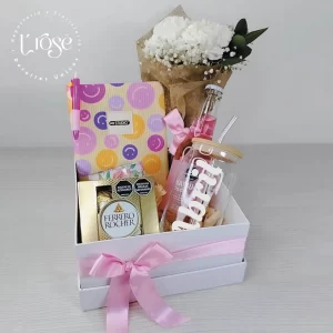 #592 Detalle Especial con Cuaderno & Dulces